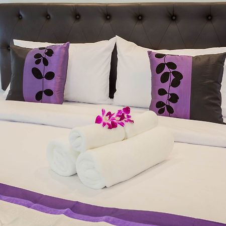 Journey Residence Phuket 방타오 비치 외부 사진